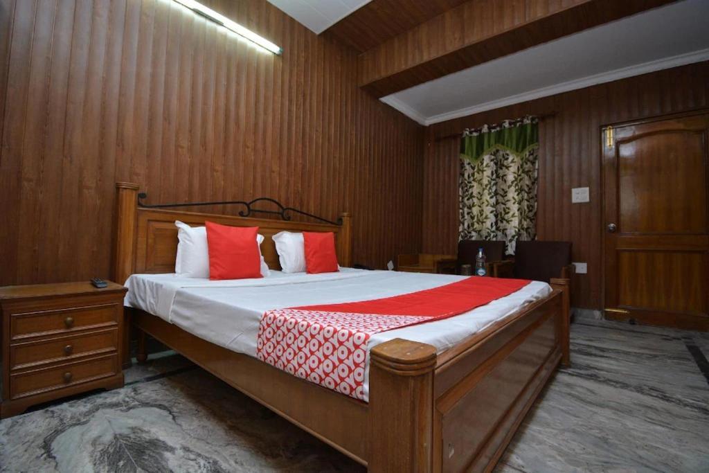 Hotel Royal Palace Jalandhar Exterior foto